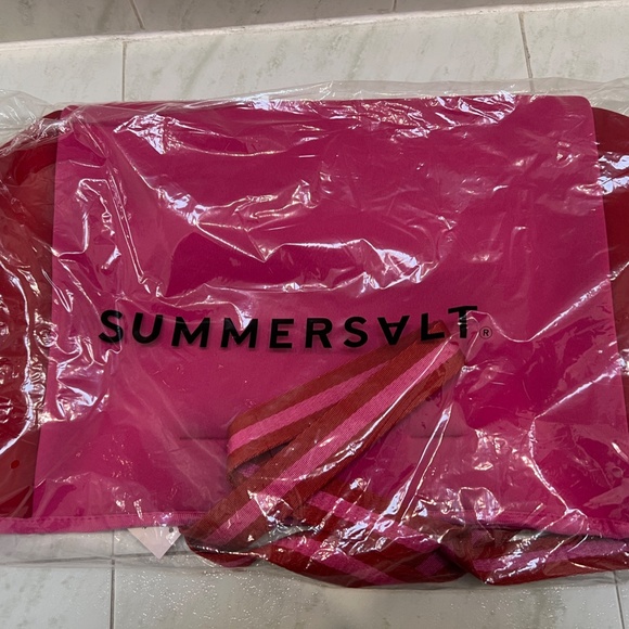 Summersalt Beach Tote + Poolside Wet Pouch - Picture 9 of 10